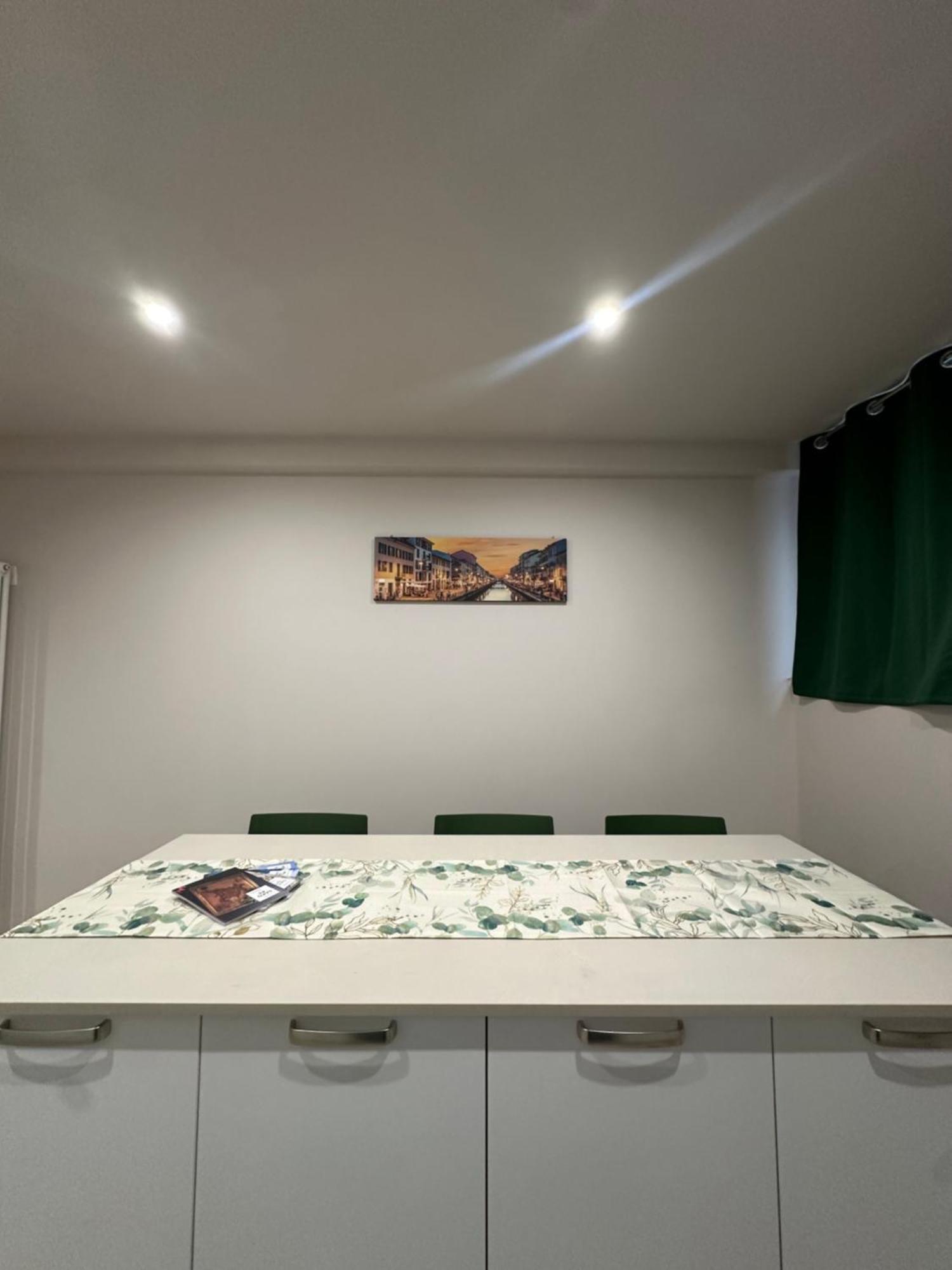 Monolocale Piazza Gambara M1 Lejlighed Milano Eksteriør billede